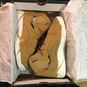 Jordan True Flight BG - Size 5Y - Worn Once